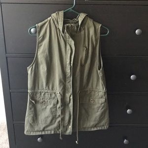 Hooded vest
